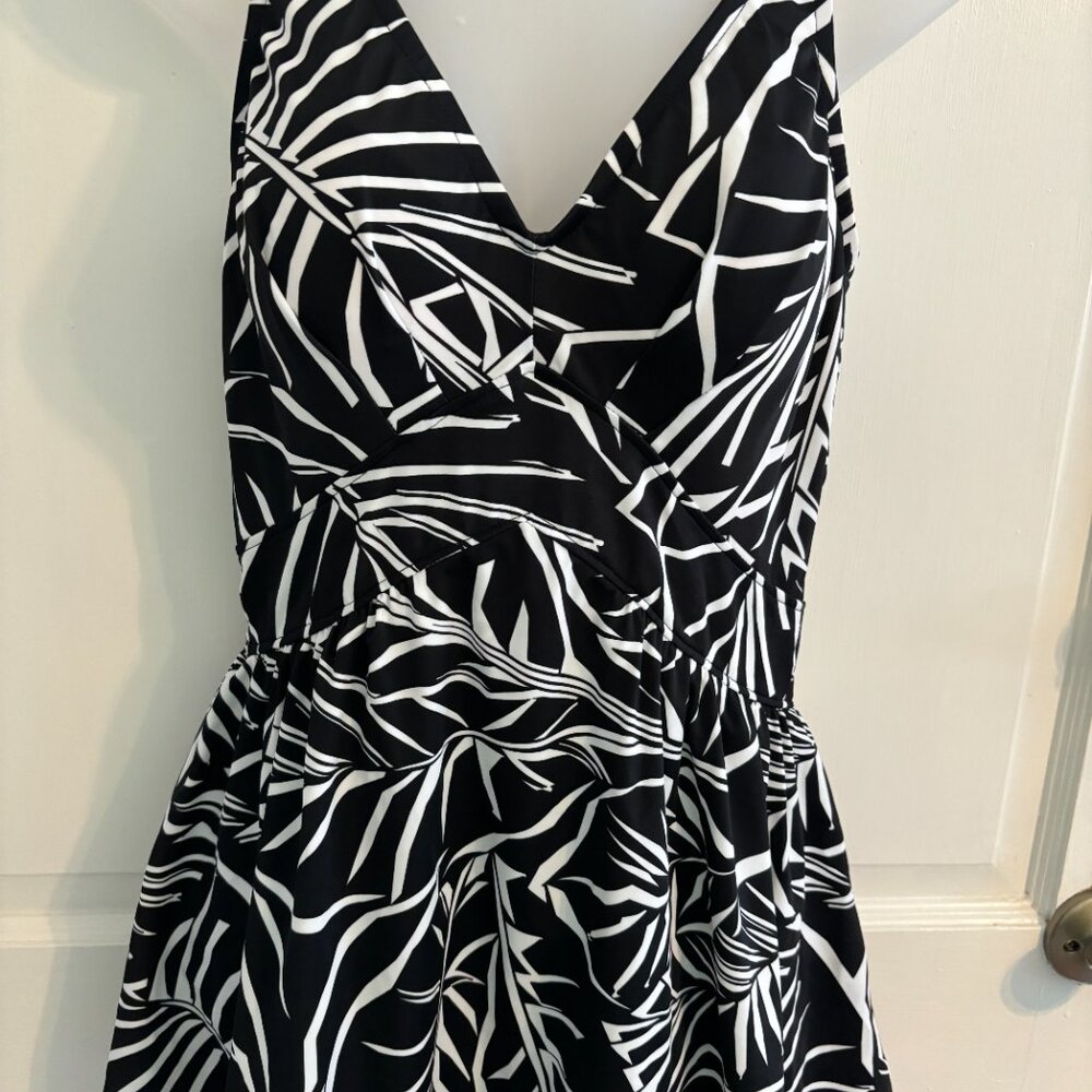 Ladies Black & White zebra skirted swimsuit - Picture 2 of 9